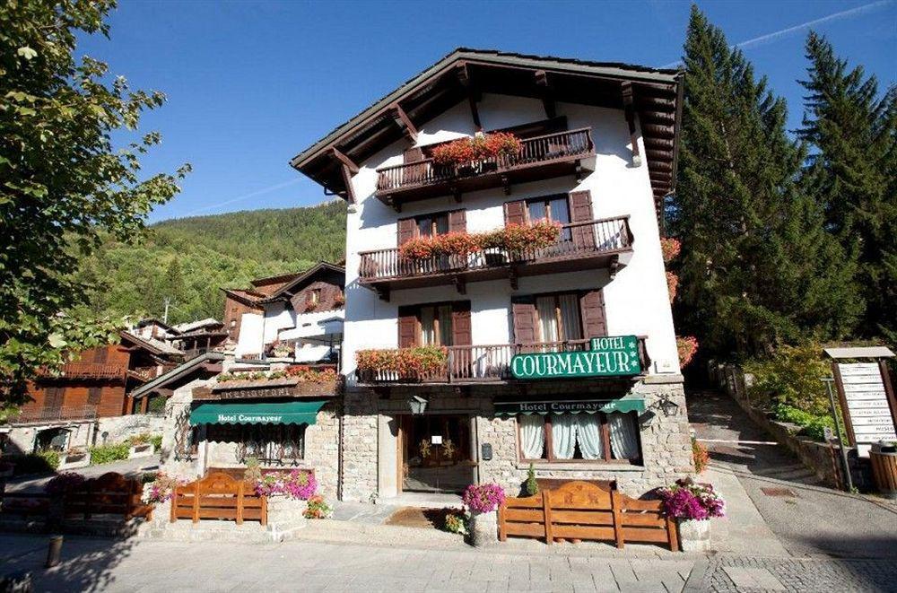 Hotel Courmayeur Exteriér fotografie